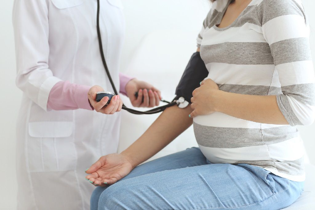 Tổng quan về bệnh cao huyết áp thai kỳ mẹ bầu nào cũng cần biết 1