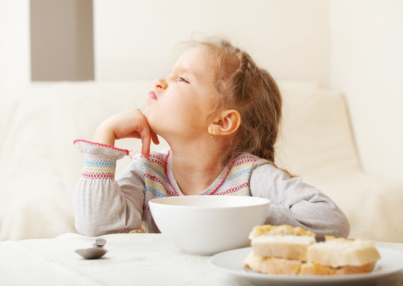 Những tác hại khôn lường khi trẻ biếng ăn kéo dài 4