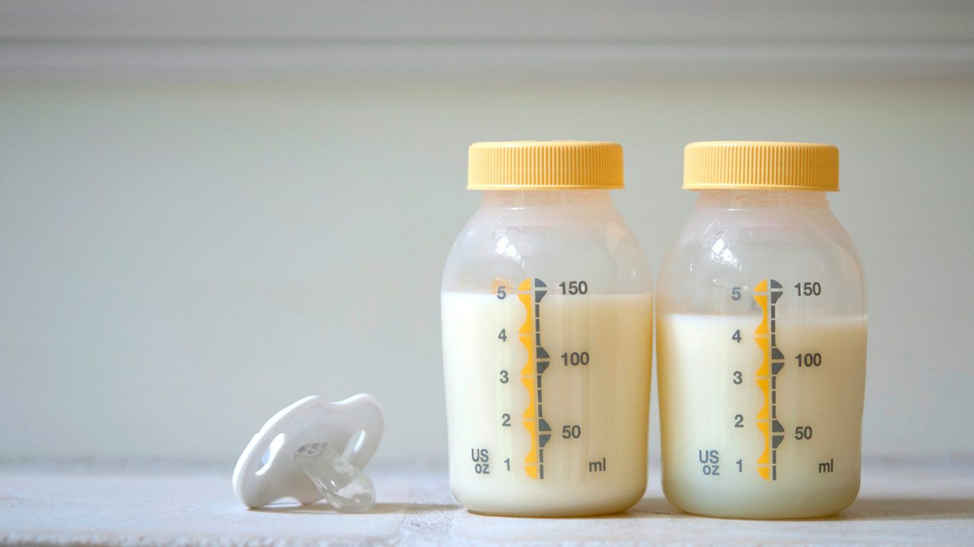 Sữa mẹ trong và loãng có ảnh hưởng đến sự phát triển của trẻ hay không 1